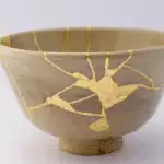 urgences émotionnelles : le kintsugi consiste a réparer les fêlures avec de l'or